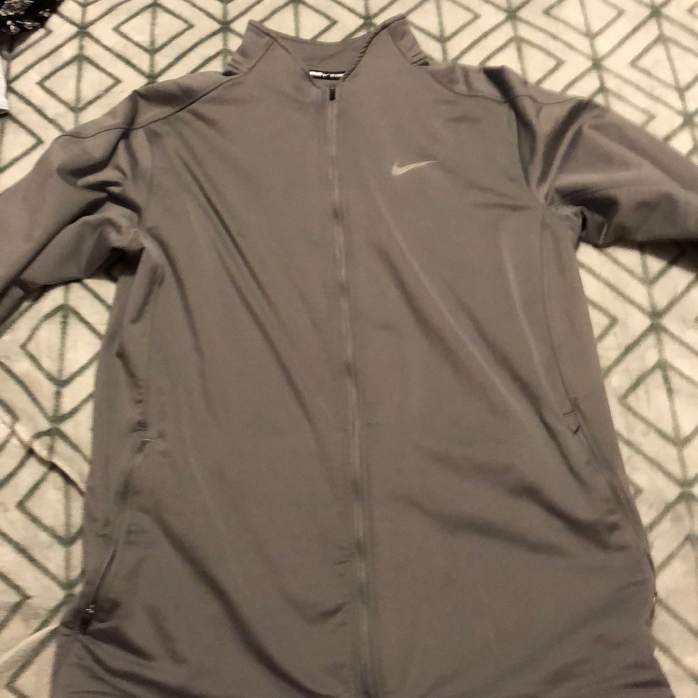 Gray Nike Sweatshirt